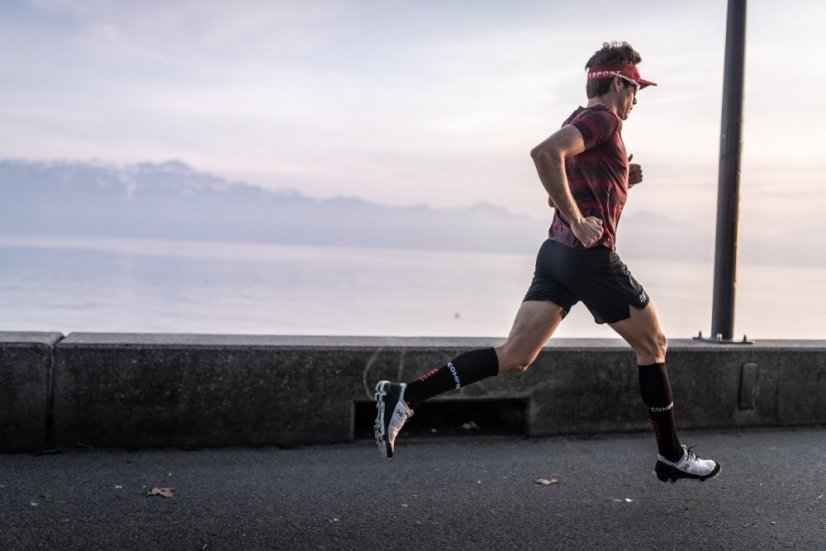 COMPRESSPORT běžecké podkolenky FULL SOCKS RUN - Barva: Černá, Velikost: T3
