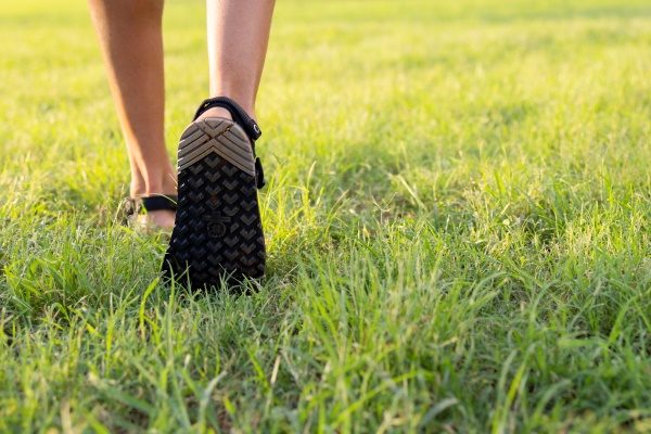 VÝPRODEJ Pánské turistické barefoot sandály Xero Shoes H-Trail - Steel Gray - Barva: Steel Gray Lolite H-Trail Men, Velikost: 48